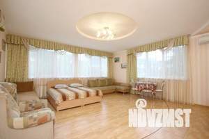 1-к квартира, посуточно, 40м2, 3/3 этаж