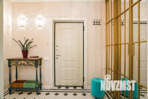 Студия квартира, посуточно, 42м2, 2/8 этаж