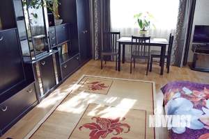 2-к квартира, посуточно, 48м2, 1/2 этаж