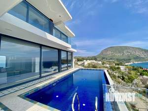 3-к квартира, посуточно, 100м2, 2/4 этаж