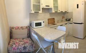 1-к квартира, посуточно, 35м2, 3/18 этаж