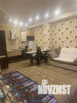 Студия квартира, посуточно, 35м2, 1/2 этаж