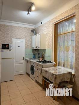 1-к квартира, посуточно, 38м2, 3/3 этаж