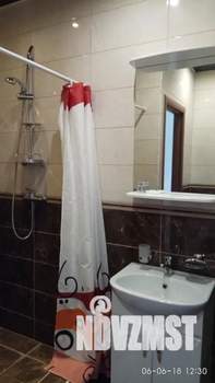 1-к квартира, посуточно, 35м2, 5/8 этаж