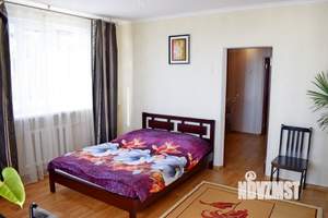 2-к квартира, посуточно, 48м2, 1/2 этаж