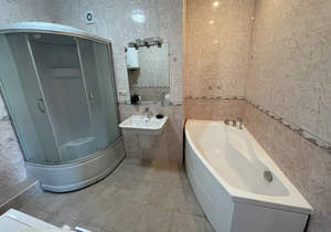 1-к квартира, на длительный срок, 65м2, 10/12 этаж