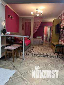 Студия квартира, посуточно, 47м2, 1/3 этаж