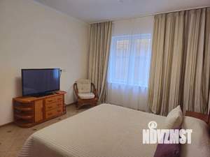 4-к квартира, посуточно, 100м2, 2/5 этаж