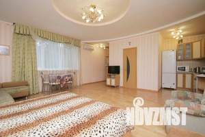 1-к квартира, посуточно, 40м2, 3/3 этаж