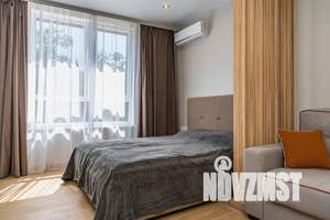 1-к квартира, посуточно, 35м2, 5/18 этаж