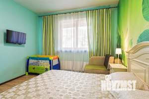 2-к квартира, посуточно, 95м2, 1/1 этаж