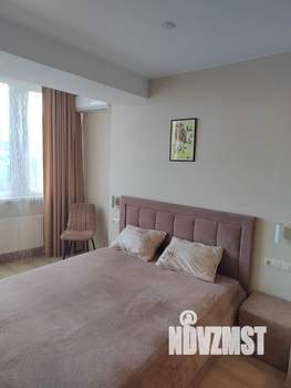 Студия квартира, посуточно, 50м2, 13/15 этаж