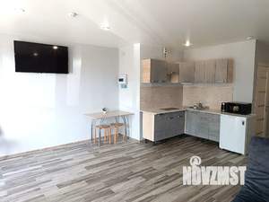 Студия квартира, посуточно, 42м2, 1/8 этаж