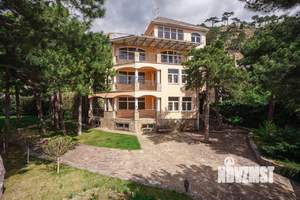 3-к квартира, посуточно, 120м2, 2/3 этаж