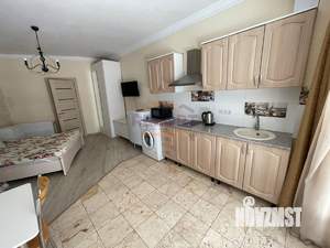Студия квартира, посуточно, 30м2, 1/5 этаж