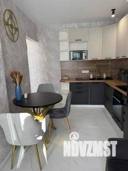 1-к квартира, посуточно, 37м2, 1/1 этаж