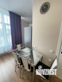 Студия квартира, посуточно, 44м2, 3/5 этаж