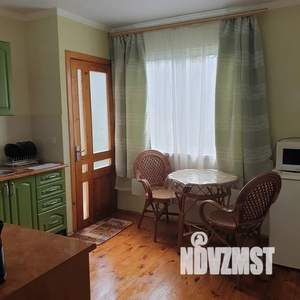 1-к квартира, посуточно, 27м2, 2/2 этаж