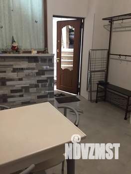 Студия квартира, посуточно, 50м2, 2/2 этаж