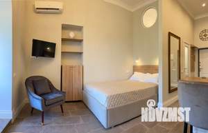 Студия квартира, посуточно, 44м2, 3/3 этаж