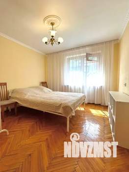 3-к квартира, посуточно, 74м2, 4/5 этаж