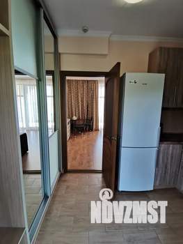 1-к квартира, посуточно, 51м2, 5/6 этаж