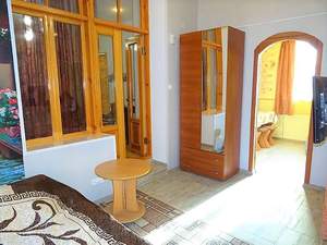 2-к квартира, посуточно, 40м2, 1/2 этаж