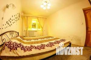 3-к квартира, посуточно, 62м2, 1/2 этаж