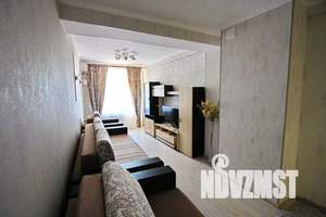 1-к квартира, посуточно, 41м2, 3/7 этаж