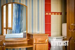 3-к квартира, посуточно, 58м2, 1/4 этаж