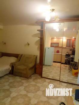 Студия квартира, посуточно, 25м2, 1/3 этаж