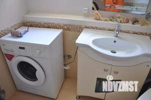 2-к квартира, посуточно, 50м2, 1/2 этаж