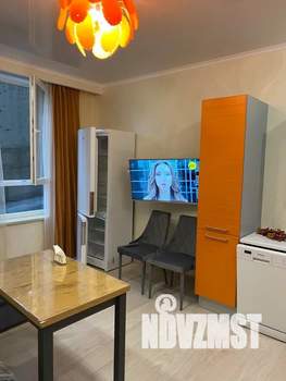 2-к квартира, посуточно, 50м2, 3/18 этаж