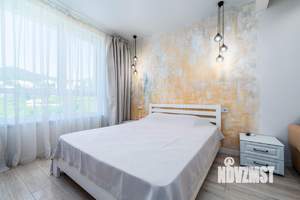 Студия квартира, посуточно, 35м2, 17/18 этаж