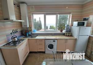 2-к квартира, посуточно, 60м2, 3/3 этаж