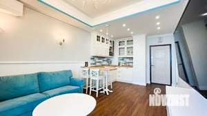 Студия квартира, посуточно, 35м2, 4/10 этаж