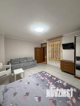 1-к квартира, посуточно, 38м2, 3/3 этаж