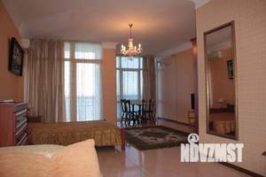 1-к квартира, посуточно, 50м2, 1/7 этаж