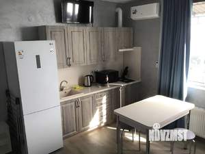 1-к квартира, посуточно, 40м2, 3/3 этаж