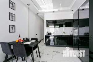 1-к квартира, посуточно, 53м2, 1/1 этаж