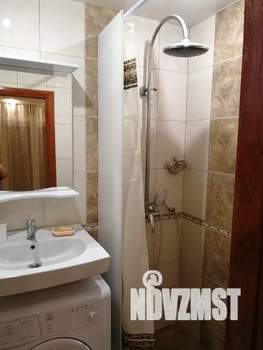 Студия квартира, посуточно, 23м2, 1/6 этаж