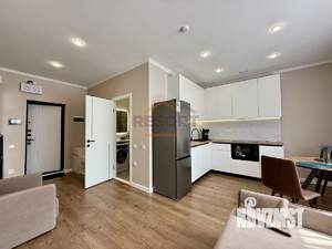 Студия квартира, посуточно, 35м2, 4/8 этаж