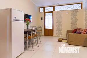 2-к квартира, посуточно, 42м2, 3/7 этаж