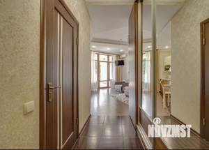 Студия квартира, посуточно, 38м2, 4/18 этаж