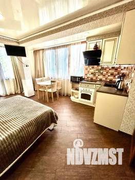 Студия квартира, посуточно, 33м2, 3/3 этаж