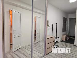 Студия квартира, посуточно, 40м2, 1/3 этаж