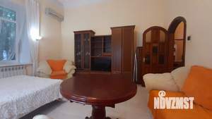 1-к квартира, посуточно, 35м2, 1/2 этаж