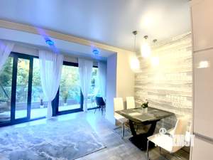 2-к квартира, посуточно, 77м2, 6/20 этаж