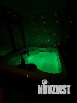 Студия квартира, посуточно, 80м2, 3/3 этаж