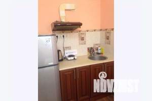 1-к квартира, посуточно, 15м2, 1/2 этаж